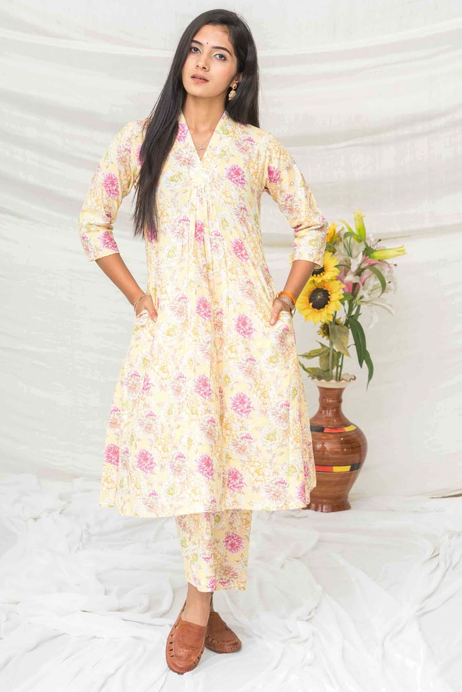 Eira Yellow Floral Kurta Pant